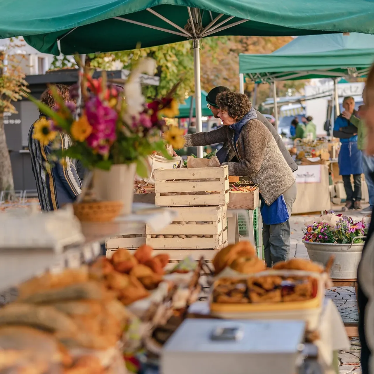 Bauernmarkt - Mercato dei Contadini di Brunico